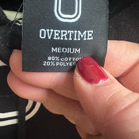 CLASSIC HOODIE - Picture 9 of 14